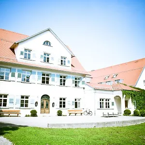 https://hi-youth-hostel-lindau.com-bavaria.com